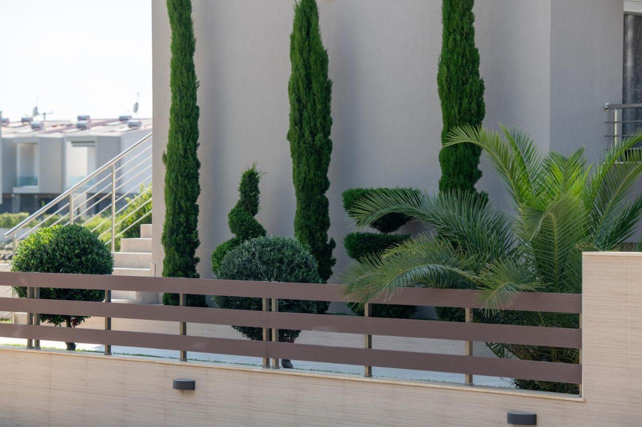 Sithonia Suites Luxury 2 Beds Studio, Semi-Ground Floor Nikiti  Exterior photo