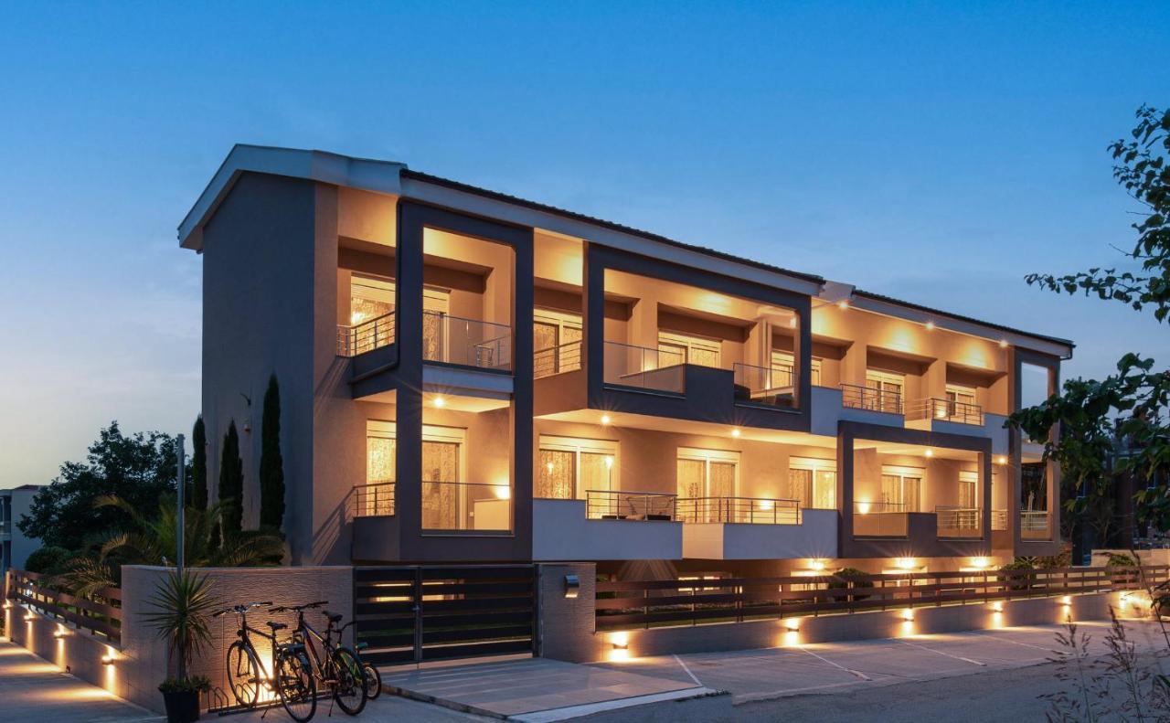 Sithonia Suites Luxury 2 Beds Studio, Semi-Ground Floor Nikiti  Exterior photo